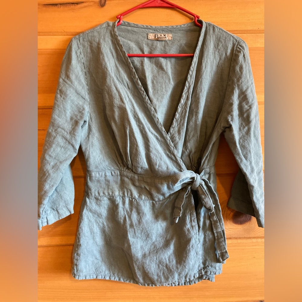 FLAX blue wrap top • size P (XS 4/6) • light blue • 3/4 sleeve • beautiful! 😍